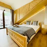 Pod Goralskim Niebem Apartment *